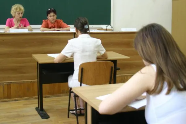 REZULTATE BACALAUREAT 2015. "Eliminat din examen": rezultatul șocant aflat azi de zeci de elevi