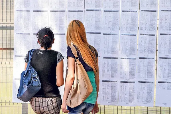 Peste 1.500 de polițiști asigură desfășurarea în condiții de siguranța a examenului de Bacalaureat