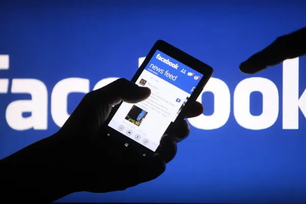 Germania cere Facebook să cenzureze mesajele și comentariile rasiste