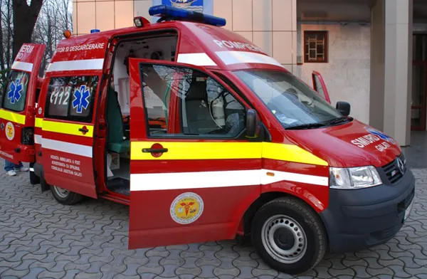 Zece persoane intoxicate la un restaurant din Făgăraş