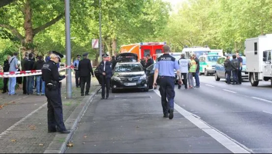Terorist periculos, ucis de polițiști la Berlin. Atacase cu un cuțit o femeie