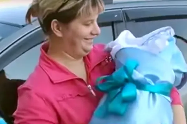 O femeie de 29 de ani a devenit cea mai tânără bunică din Rusia