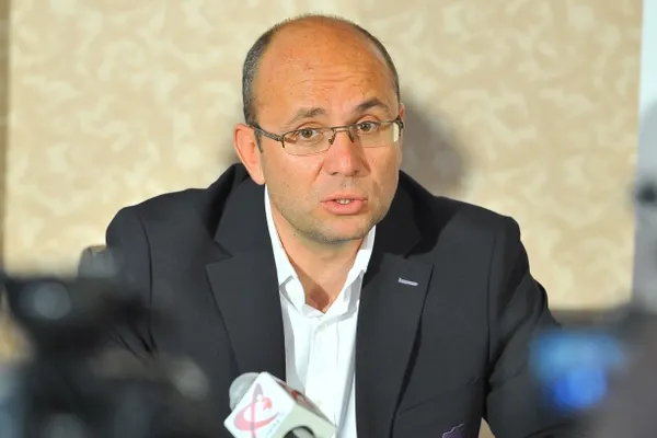 Cozmin Guşă: Atacul lui Ion Cristoiu la adresa lui Rareș Bogdan este rușinos