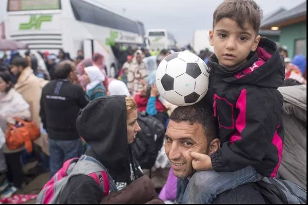 Prim-ministrul ungar apără atitudinea poliției în fața migranților: "Nu sunt refugiați, sunt rebeli"