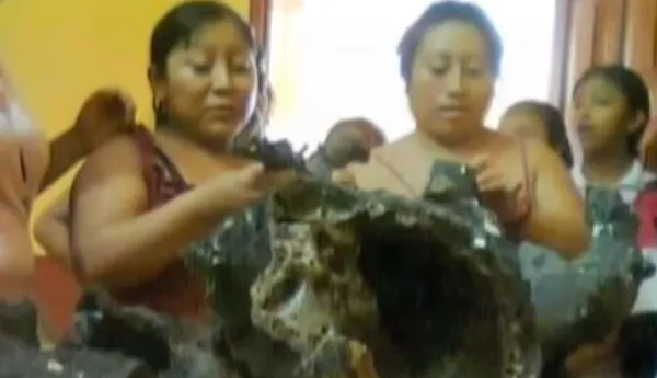 Obiect ciudat, găsit în Mexic. Oamenii sunt siguri că este trupul unui extraterestru