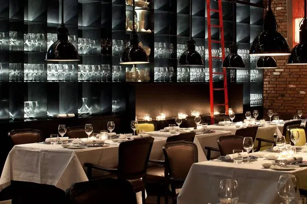 Cele mai deosebite restaurante din lume! Cum arată luxul din interior