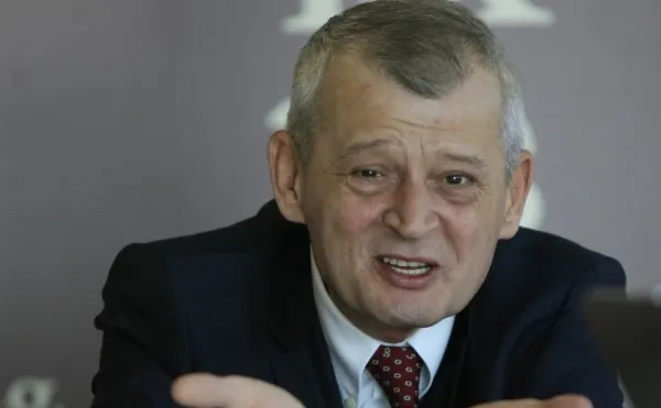 Elena Udrea, solidară cu Sorin Oprescu: Este condamnat la chinuri în închisoare!