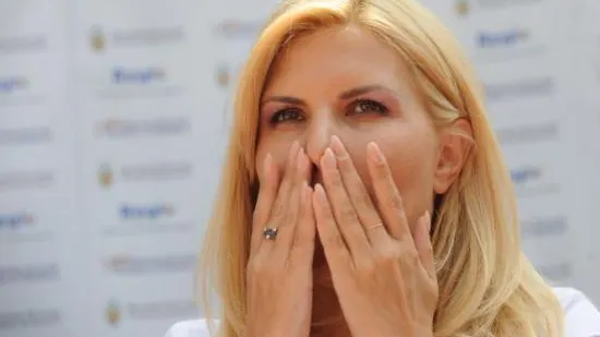 Elena Udrea postare halucinantă pe facebook, după tragedia din Colectiv