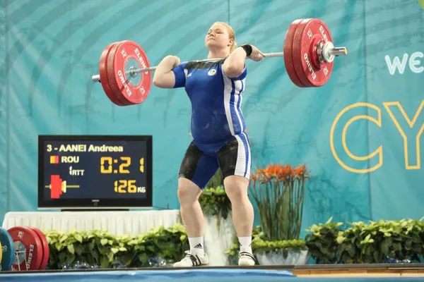 Trei medalii de aur pentru România, la Campionatele Europene de haltere pentru juniori și tineret