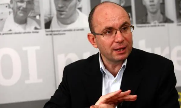 Cozmin Guşă: Realitatea TV este o insulă de normalitate într-o ţară în derivă!