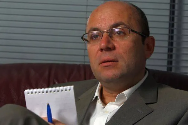 Cozmin Gușă: Votul din Parlamentul Moldovei arată că acolo dictează altcineva, cu centrul la Moscova