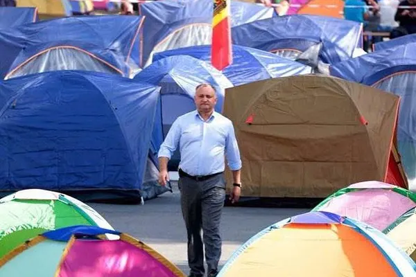 Ce primesc rusofonii de la Chișinău dacă îl conving pe Putin să-și retragă trupele din Transnistria
