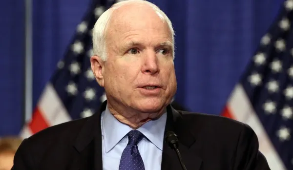 John McCain: Loviturile aeriene lansate de Rusia în Siria au vizat rebeli antrenați de CIA