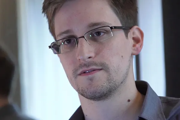 Snowden mărturiseşte: Aş face închisoare ca să mă întorc în SUA. Ce i-a promis Guvernul