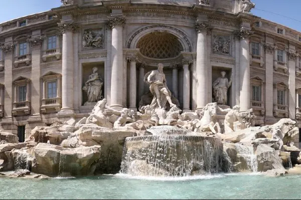 S-a redeschis Fontana di Trevi, unul dintre simbolurile Romei. Cât a costat restaurarea monumentului