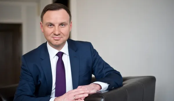 Asalt al guvernului polonez împotriva Justiției. Zeci de ONG-uri cer blocarea reformei