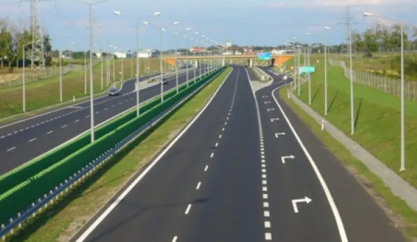 Autocar cu câteva zeci de români, blocat în Slovenia. Românii veneau din Italia - UPDATE