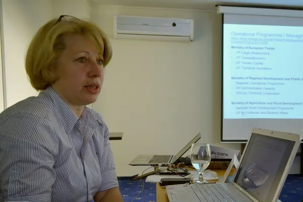 Aura Răducu, expert la BERD, noul ministru al Fondurilor Europene în Guvernul Cioloș