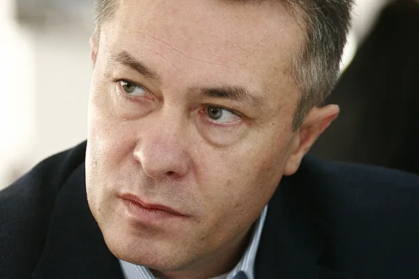 Diaconescu: Un program de guvernare fără o abundenţă de cifre şi date e ceva straniu