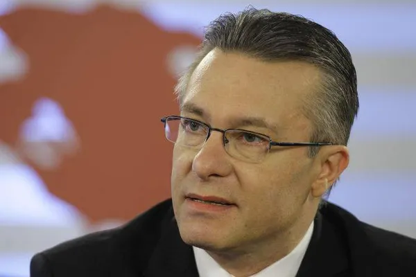 Cristian Diaconescu: SUA, Franţa şi Rusia pot distruge Statul Islamic într-o săptămână