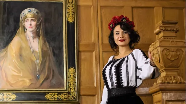 Sănătatea înseamnă și cultură și tradiții! Cum putem purta astăzi ținute ca ale Reginei Maria