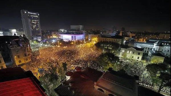 Proteste masive în România. 70.000 de oameni, în stradă: "Nu doar Guvernul, jos tot Sistemul"