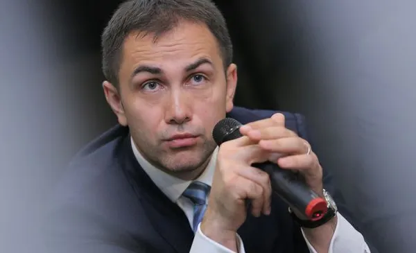 Lucian Isar: Guvernarea Ponta i-a lăsat cabinetului Cioloș o serie de probleme