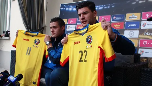Amical Italia-România live. Jucătorii naţionalei poartă tricouri #Colectiv