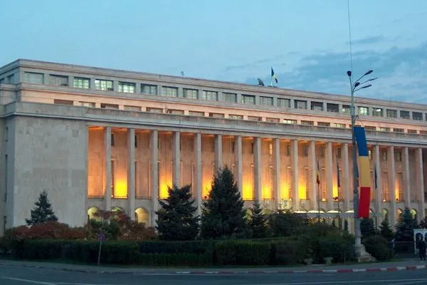 1 Decembrie. Palatul Victoria, deschis publicului de Ziua Națională. Cioloş va fi la Guvern