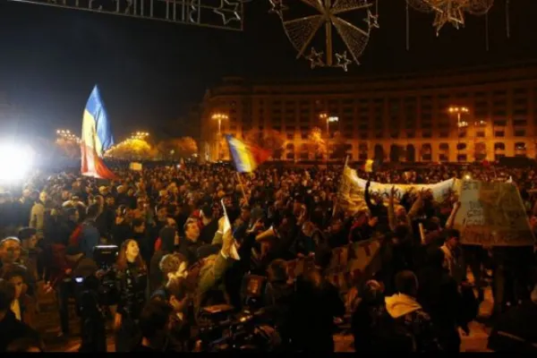 Manifestație de solidaritate la Montreal cu protestele din România
