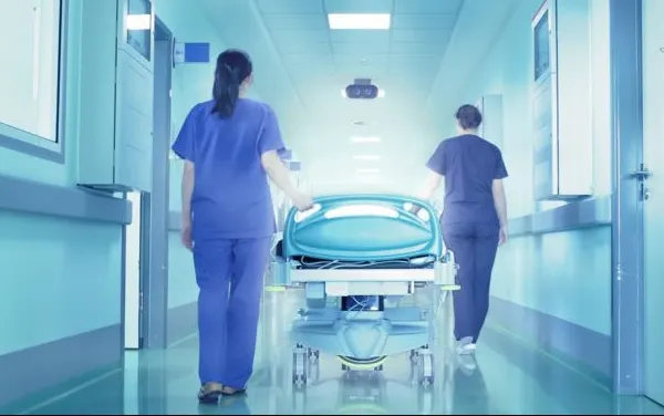 Guvernul alocă fonduri pentru spitalele care tratează răniţii din Clubul Colectiv