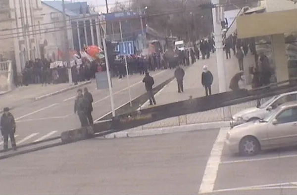 TENSIUNI. Proteste la Tiraspol, după ce echipa liderului Evgheni Șevciuk a pierdut alegerile