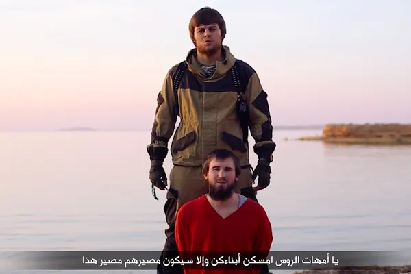 Un presupus spion rus, decapitat de un conațional din ISIS. Amenințări pentru "câinele" Putin