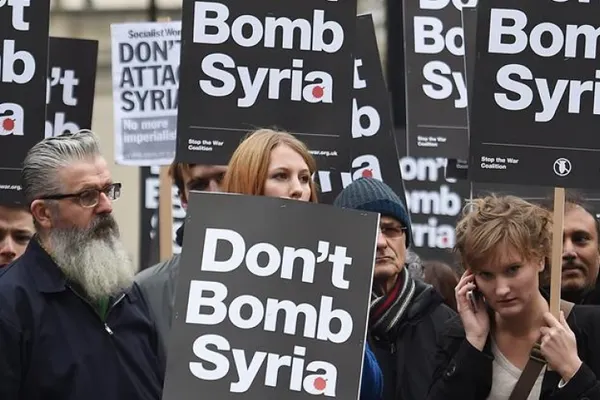 Marea Britanie decide astăzi dacă va bombarda ISIS în Siria alături de Franța, SUA și Rusia