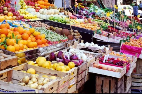 ANSVSA verifică TOATE alimentele din Argeş. Două lanţuri de magazine, controlate