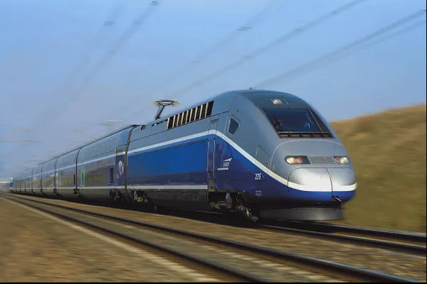 Panică în Italia: ce i-a făcut un român unei tinere, în tren