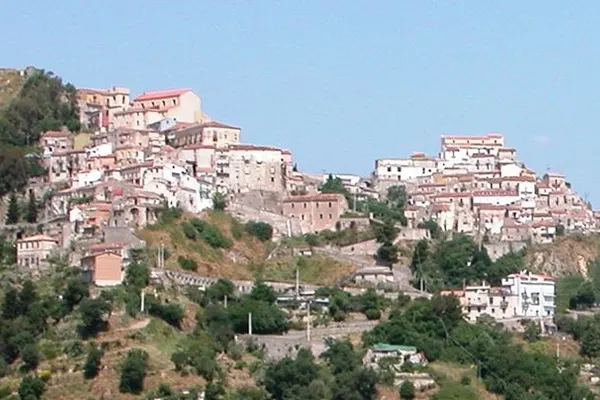 Primarul unui oraș medieval italian le-a interzis locuitorilor să moară