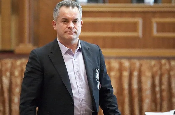 Tensiuni la Chișinău. Timofti respinge candidatura lui Plahotniuc la șefia guvernului