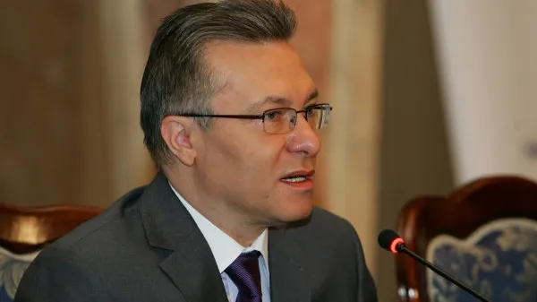 Diaconescu: Luăm în serios afirmaţiile lui Putin. A arătat că e capabil să modifice frontierele