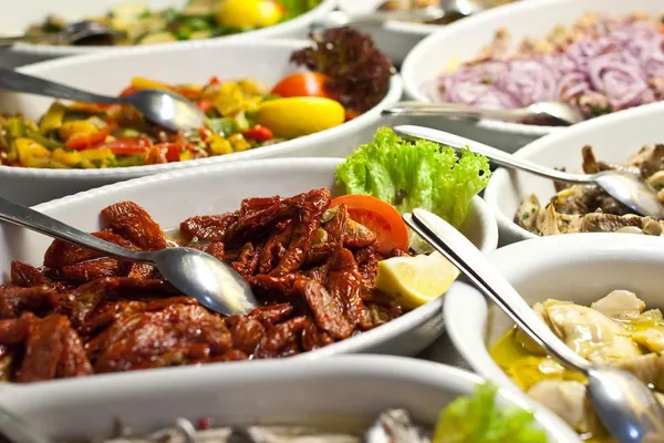 Mare atenţie! Aceste alimente favorizează cancerul de colon