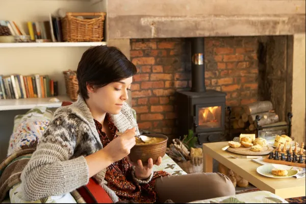 Ce să mănânci ca să-ți țină de cald în zilele cu ger. 5 alimente care fac minuni