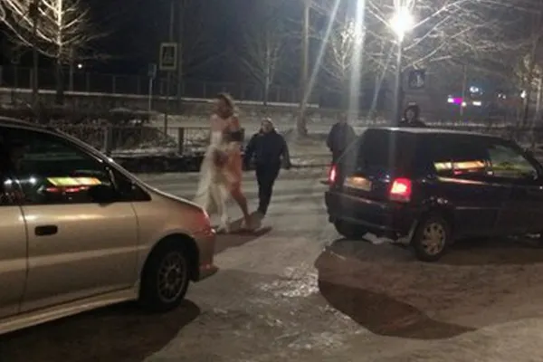 Imagine şocantă: cum a fugit un pacient din spital, în Rusia. I se făcuse "poftă de bere"