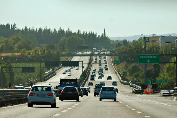 Italia, paralizată de greva transportatorilor