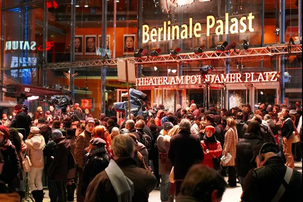 Se deschide BERLINALA - 18 lungmetraje își vor disputa ,,Ursul de Aur''
