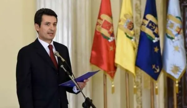 Cadariu, superman din sănătate. Ministrul și-a luat examenul ca medic primar după un an de practică