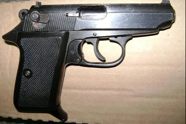 Pistolul ,,Carpați'' se pensionează. Polițiștii vor primi arme moderne, performante