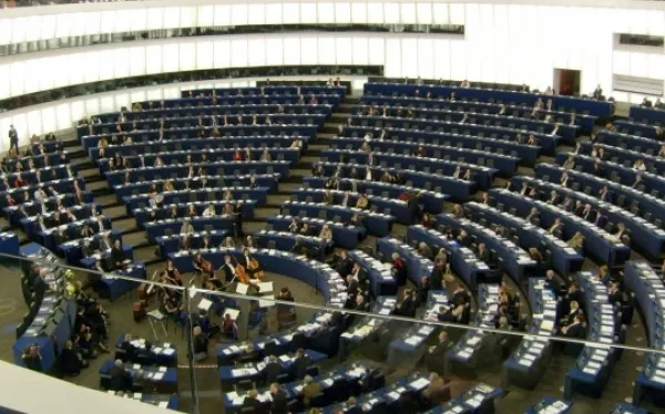 Europarlamentarii PSD iau poziție în cazul bebelușilor din Argeș. Ce solicită Guvernului