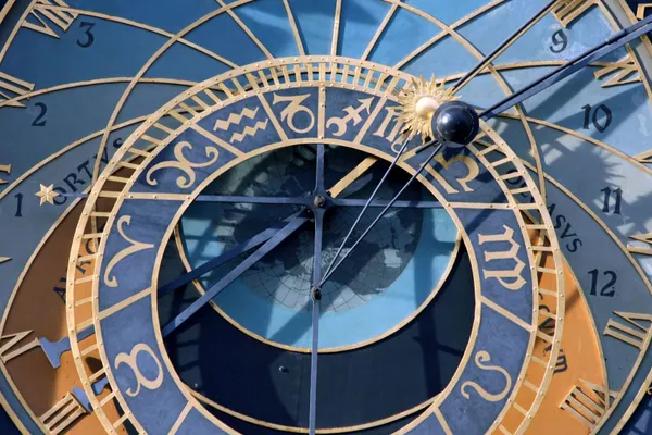 Horoscopul lunii martie 2016: carieră, iubire şi sănătate