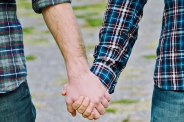 Uniunea civilă între homosexuali, tot mai aproape de a se concretiza în Italia