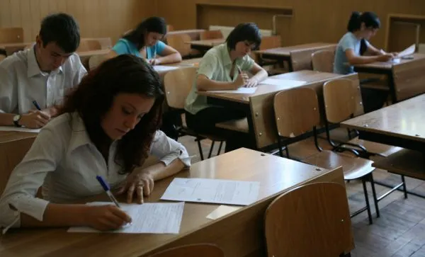 SIMULARE BACALAUREAT 2016 EDU.RO. VERIFICĂ BAREMELE LA MATEMATICĂ ŞI ISTORIE. UPDATE